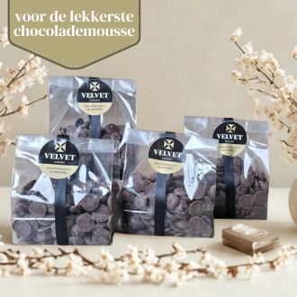 Chocoladedruppels PUUR van Visser chocolade. Lekker voor een chocoladefondue of een heerlijke chocolademousse